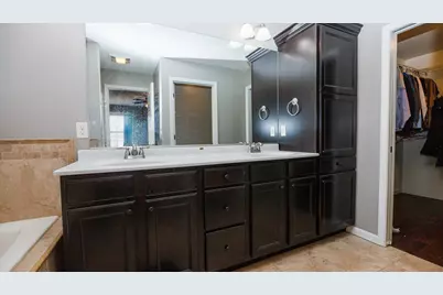 1517 Kell Avenue, Bloomington, IL 61705 - Photo 29