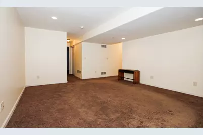 1517 Kell Avenue, Bloomington, IL 61705 - Photo 39