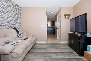 1517 Kell Ave, Bloomington, IL 61705 - Photo 15