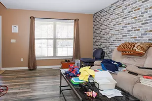 1517 Kell Ave, Bloomington, IL 61705 - Photo 13