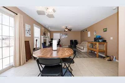 1517 Kell Avenue, Bloomington, IL 61705 - Photo 7