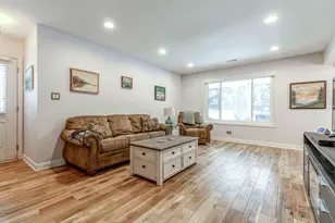 452 Kennedy Pl, Vernon Hills, IL 60061 - Photo 3