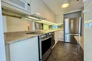 100 E Huron St, Chicago, IL 60611 - Photo 7