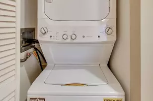 1212 N Orleans St, Chicago, IL 60610 - Photo 23