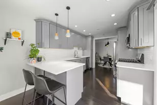 2050 Lancaster Cir, Naperville, IL 60565 - Photo 9