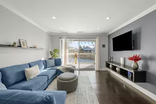 2050 Lancaster Cir, Naperville, IL 60565 - Photo 13