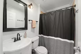 2050 Lancaster Cir, Naperville, IL 60565 - Photo 17