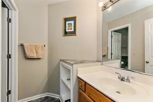 760 Normandy Ln, Lake in the Hills, IL 60156 - Photo 21