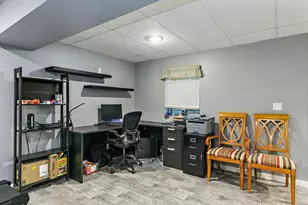 760 Normandy Ln, Lake in the Hills, IL 60156 - Photo 23