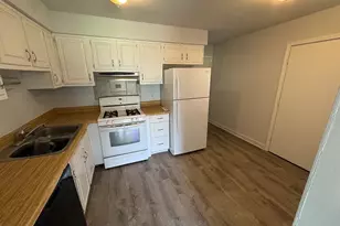 90 Olesen Dr, Naperville, IL 60540 - Photo 5