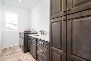 1830 S 11th Ave, Maywood, IL 60153 - Photo 19