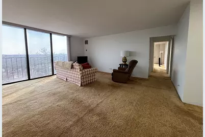 1800 7th Street #11F, East Moline, IL 61244 - Photo 5