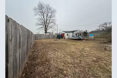 112 S H Street, Tilton, IL 61833 - Photo 9