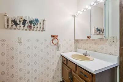 302 Baker Street, Fulton, IL 61252 - Photo 13