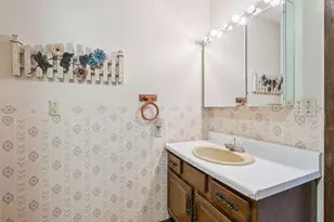 302 Baker St, Fulton, IL 61252 - Photo 13