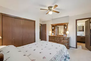 302 Baker St, Fulton, IL 61252 - Photo 17