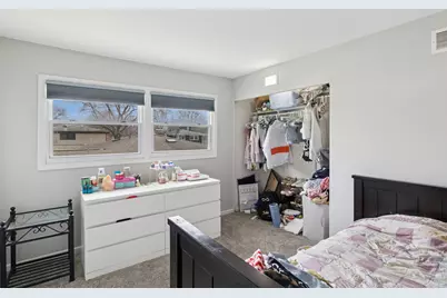 2207 E Michael Manor Lane, Arlington Heights, IL 60004 - Photo 13