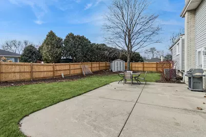 2207 E Michael Manor Lane, Arlington Heights, IL 60004 - Photo 19