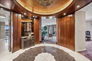 100 E Huron St, Chicago, IL 60611 - Photo 3