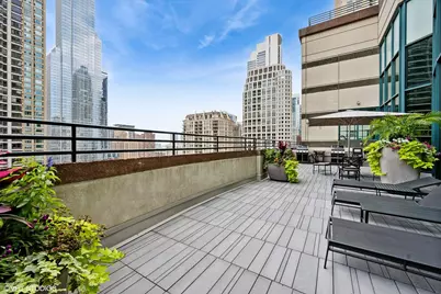 100 E Huron Street #3705, Chicago, IL 60611 - Photo 21