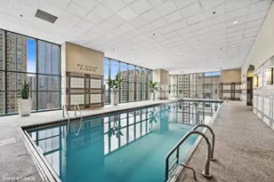 100 E Huron St, Chicago, IL 60611 - Photo 17