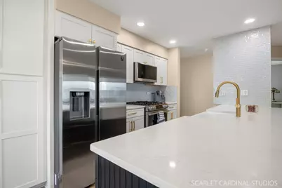 2828 Bluewater Circle, Naperville, IL 60564 - Photo 3