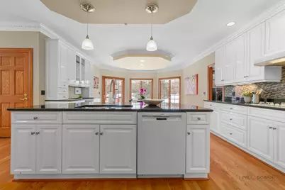 37181 N Fox Hill Drive, Wadsworth, IL 60083 - Photo 9