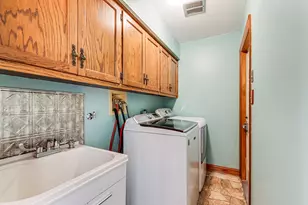 8732 W Surrey Park, Palos Hills, IL 60465 - Photo 11