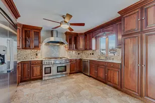 8732 W Surrey Park, Palos Hills, IL 60465 - Photo 7