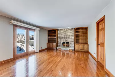 8732 W Surrey Park, Palos Hills, IL 60465 - Photo 3