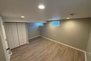 5423 W 63rd Pl, Chicago, IL 60638 - Photo 7