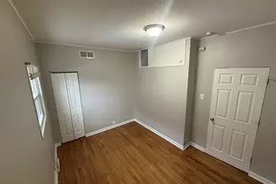 13328 S Carondolet Ave, Chicago, IL 60633 - Photo 7