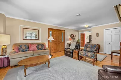 11N575 Rohrssen Road, Elgin, IL 60120 - Photo 7