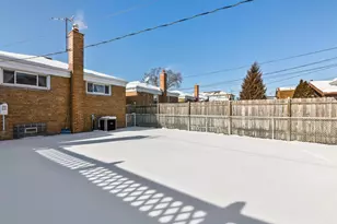 6031 S Moody Ave, Chicago, IL 60638 - Photo 11