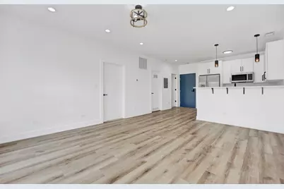 4350 W Lawrence Avenue #303, Chicago, IL 60630 - Photo 3