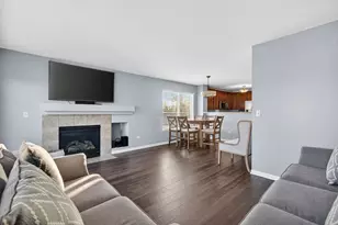 1302 Kettleson Dr, Minooka, IL 60447 - Photo 15