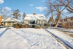 228 4th St, Downers Grove, IL 60515 - Photo 1