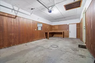 15 Brookwood Dr, Normal, IL 61761 - Photo 23