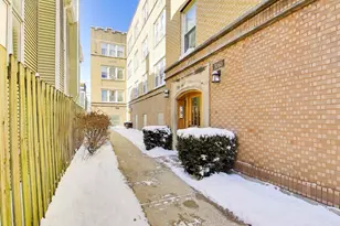 5060 N Claremont Ave, Chicago, IL 60625 - Photo 3