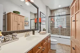 1949 W Birchwood Ave, Chicago, IL 60626 - Photo 9