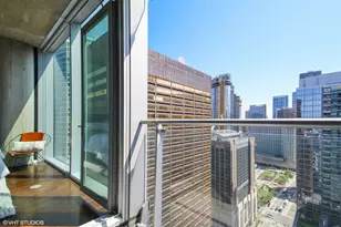 600 N Fairbanks Ct, Chicago, IL 60611 - Photo 3