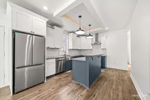 7724 S Chappel Ave, Chicago, IL 60649 - Photo 3