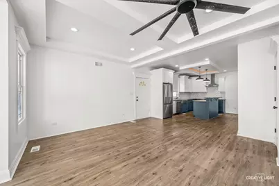 7724 S Chappel Avenue, Chicago, IL 60649 - Photo 7