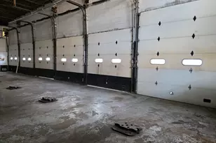 2859 W Montrose Ave, Chicago, IL 60618 - Photo 3