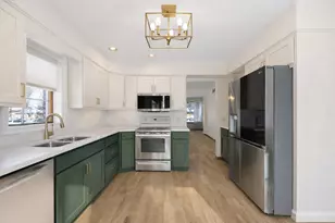 524 Meadow Ln, Beecher, IL 60401 - Photo 9