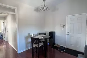 417 Berkshire Dr, Crystal Lake, IL 60014 - Photo 5