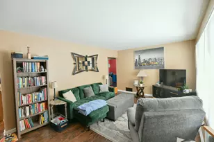 1612 Ferry St, Waukegan, IL 60087 - Photo 3