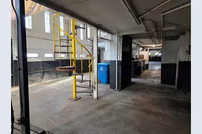 2859 W Montrose Avenue, Chicago, IL 60618 - Photo 13