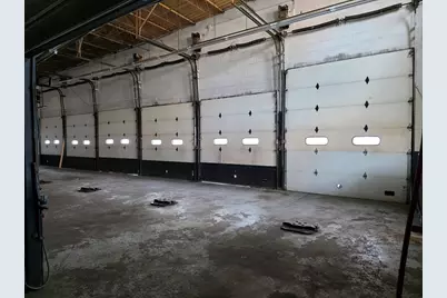 2859 W Montrose Avenue, Chicago, IL 60618 - Photo 5