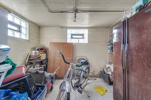 9806 S Charles St, Chicago, IL 60643 - Photo 17